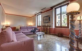 Fiorenza Historical Apartment By Mamo Florence